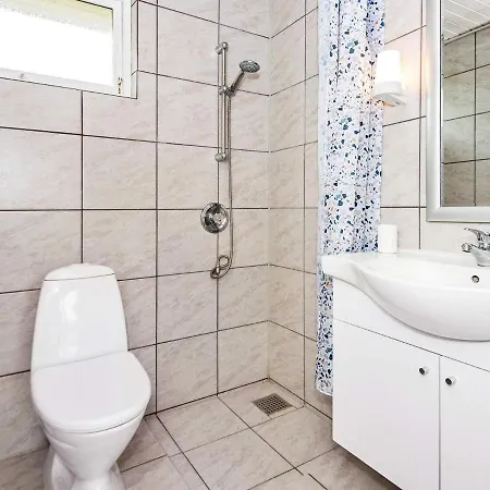 Hotel Four-bedroom In Bogense 3 Skåstrup