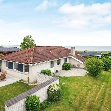 Hotel Four-bedroom In Bogense 3 Skåstrup